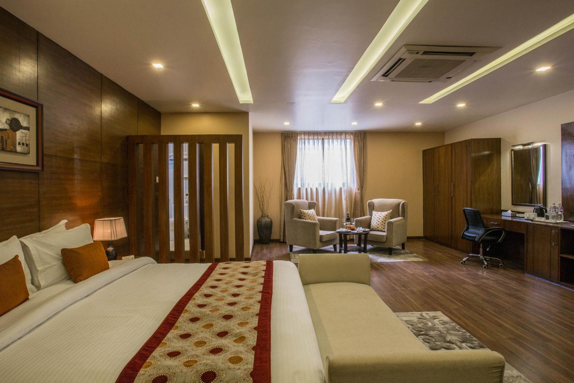 Yatri Suites And Spa Kathmandu Room photo